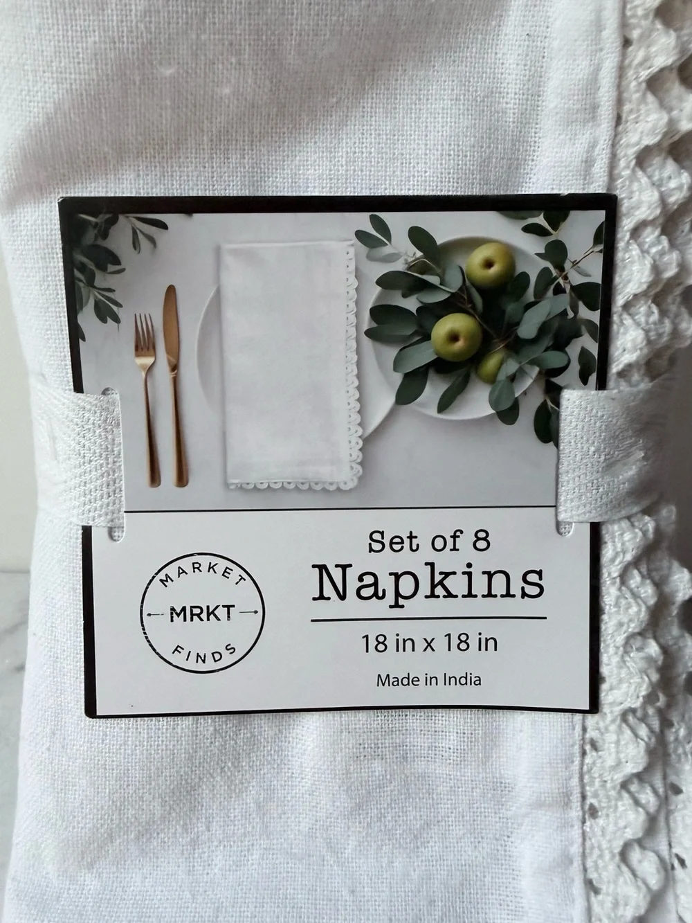 MRKT Set of 8 White Crochet-Edge Napkins 18”x18”